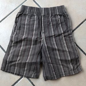 Like-new Carter’s cotton shorts